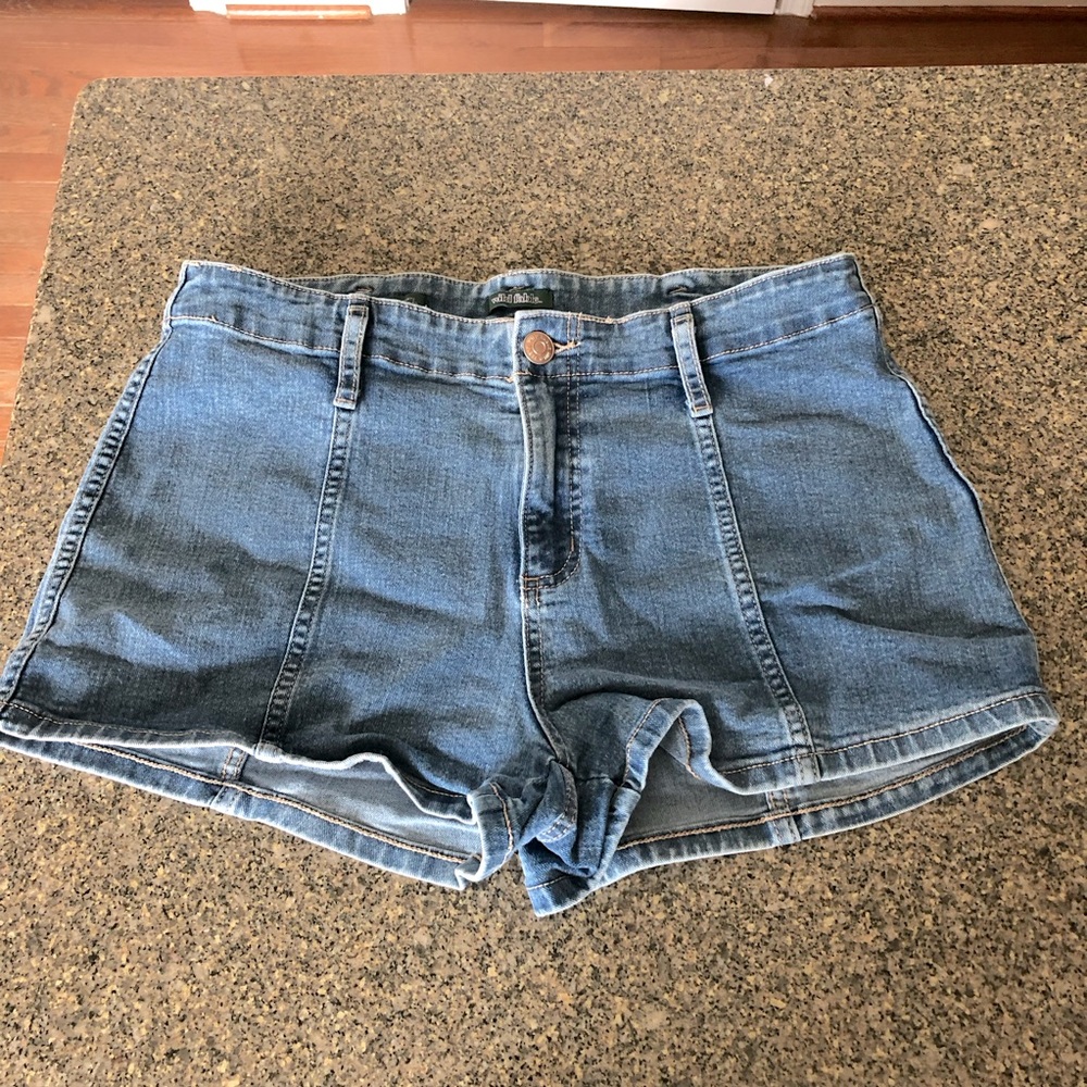 Wild Fable Super High Rise Shorts Size 8 Regular